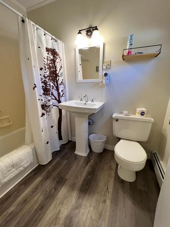 Alamoosook Lakeside Inn 올랜드 외부 사진