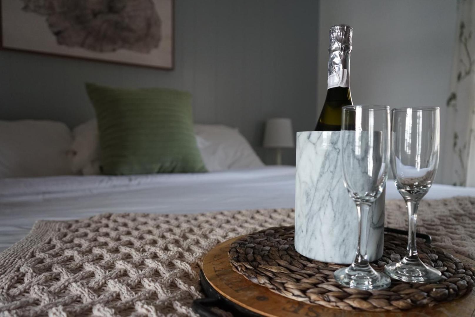 Alamoosook Lakeside Inn 올랜드 외부 사진